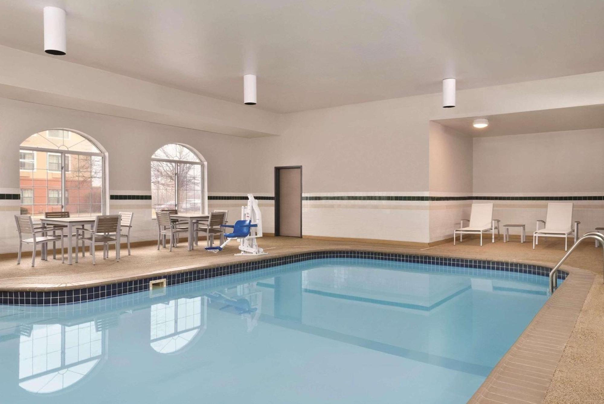 Country Inn & Suites By Radisson, Merrillville, In Exteriér fotografie